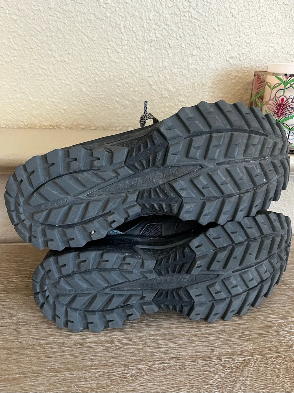 Saucony Womens Excursion TR14 Trail Running Shoes Size 10W Gray